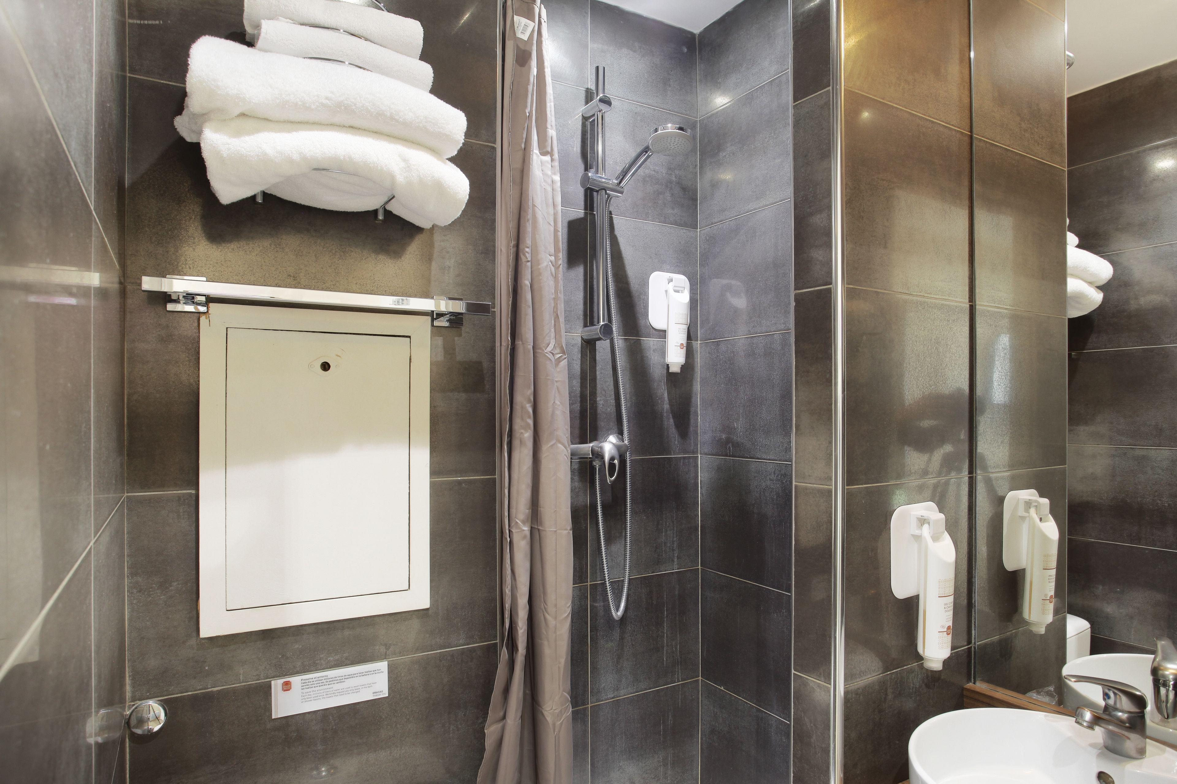 Apolonia Mouffetard, Sure Collection By Western Paris